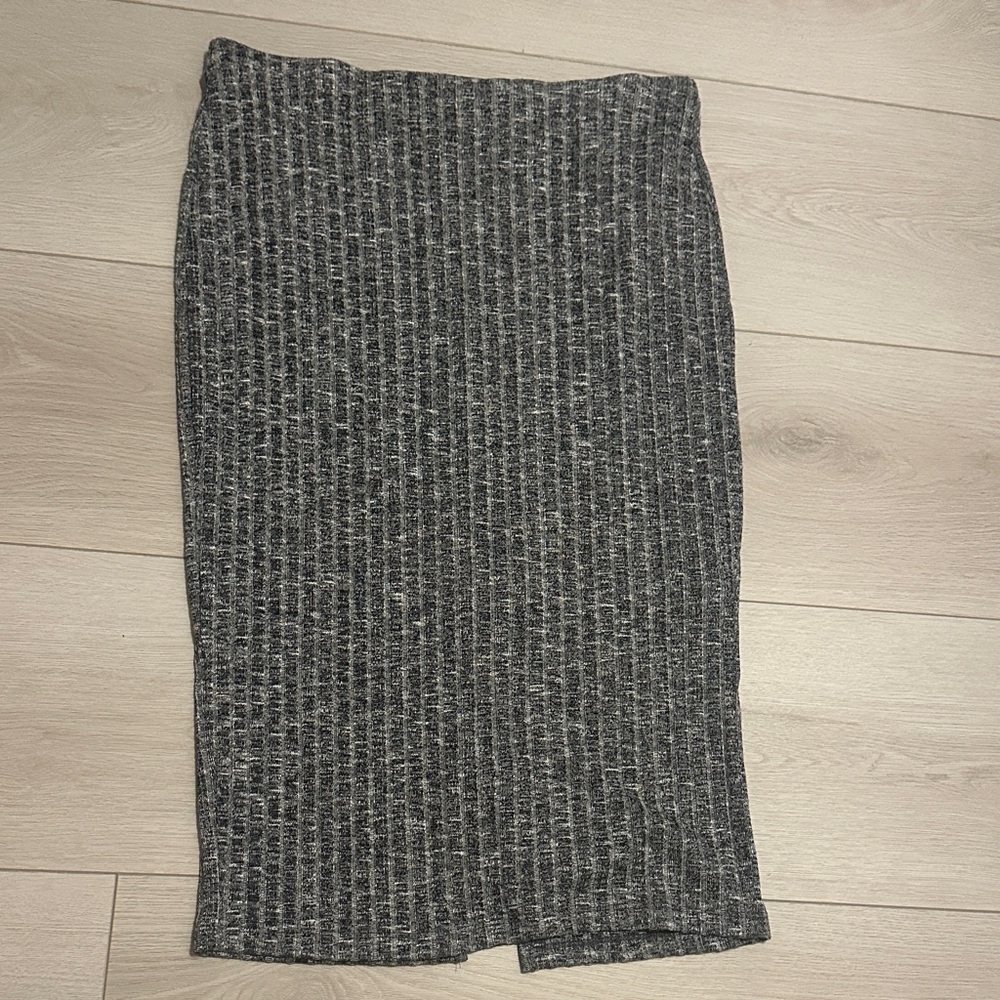 Bobeau Charcoal Ribbed Pencil Skirt